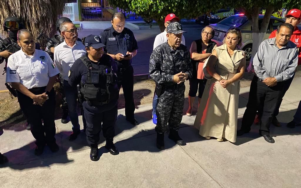 Comisario Juan Antonio Villa encabeza reunión con vecinos de Balcones del Valle
