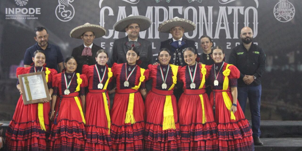 Ricardo Gallardo premió a las y los campeones del estatal de charrería