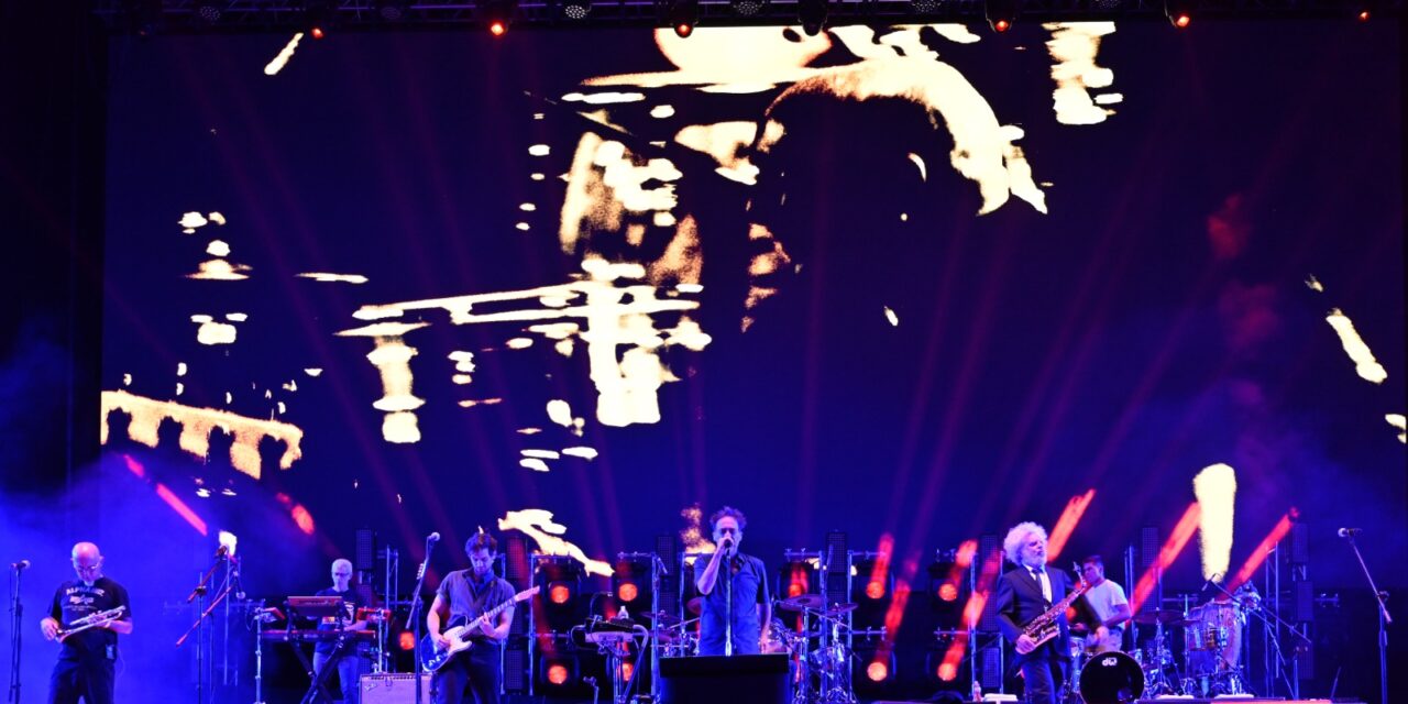 Un millón de visitantes en una semana y la magia de “Los Fabulosos Cadillacs”