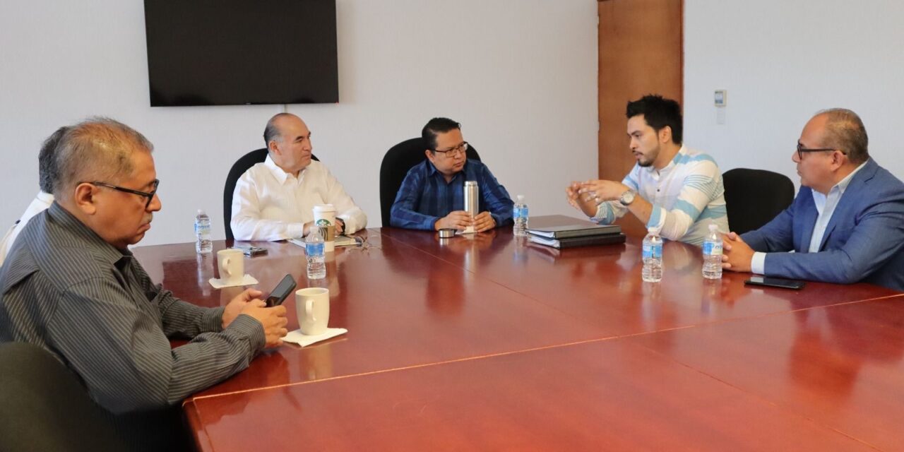 Productiva reunión del alcalde Enrique Galindo e Interapas con dirigentes del Consejo Hídrico Estatal
