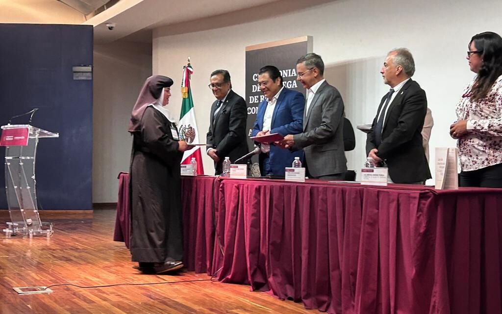 SEGOB entrega registro a dos iglesias potosinas