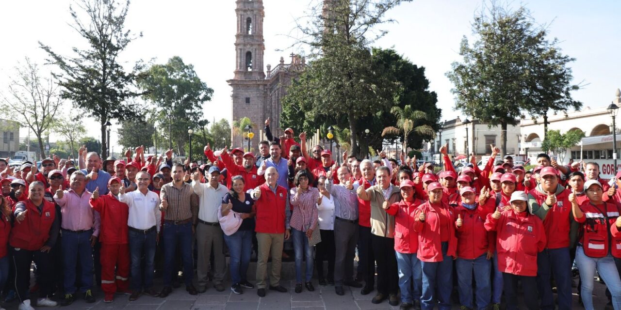 Con el “Martes de Talacha”, el Gobierno de la Capital le saca brillo al Paseo Esmeralda