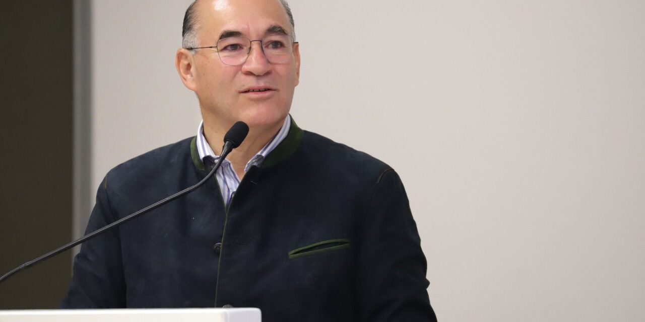Reitera Enrique Galindo total respaldo del Ayuntamiento a la rehabilitación del barrio de San Miguelito