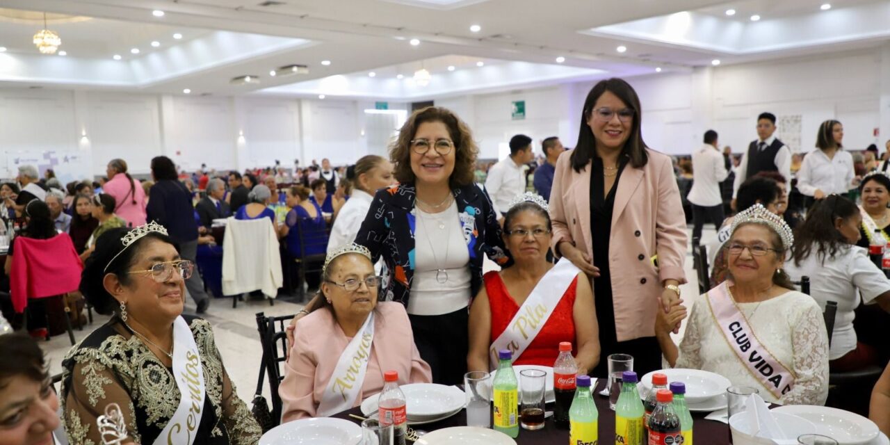 DIF Municipal consiente a más de 1400 abuelas y abuelos potosinos, en el cierre del Mes del Adulto Mayor