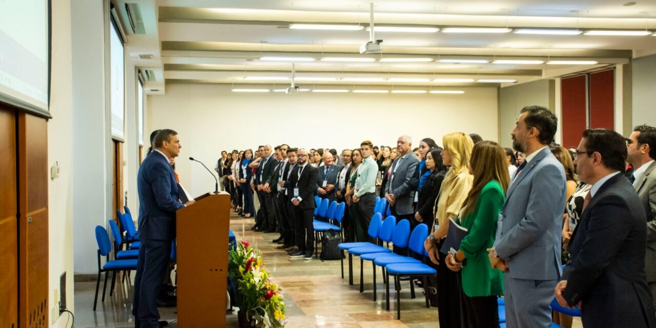 Conferencistas nacionales y del extranjero participan en las actividades del XXX Congreso Internacional de Posgrados