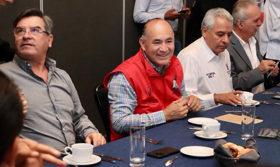 Alcalde Enrique Galindo encabeza diálogo con cámaras empresariales sobre el desarrollo urbano de la ciudad