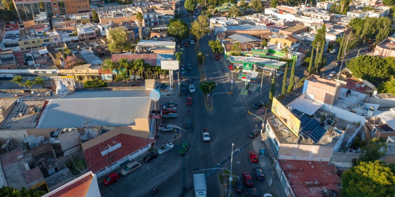 Gobierno de la Capital realiza el encendido de semáforos inteligentes en el corredor vial Mariano Jiménez