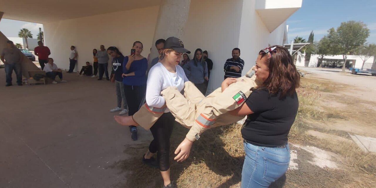 Gobierno capacita a personal del IMSS en materia de Protección Civil