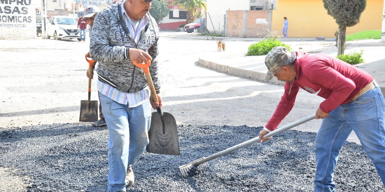 En Soledad, continúa programa de bacheo durante los últimos días del año