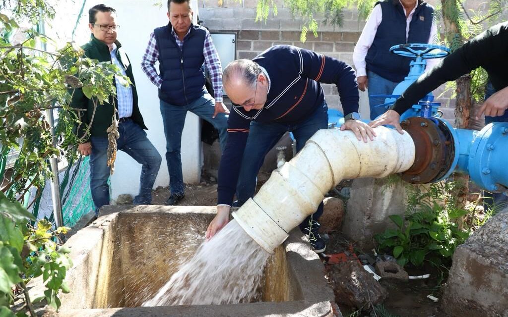 Alcalde Galindo pone en servicio el pozo Posible I, que inyectará 65 litros por segundo, en beneficio de 17 mil capitalinos