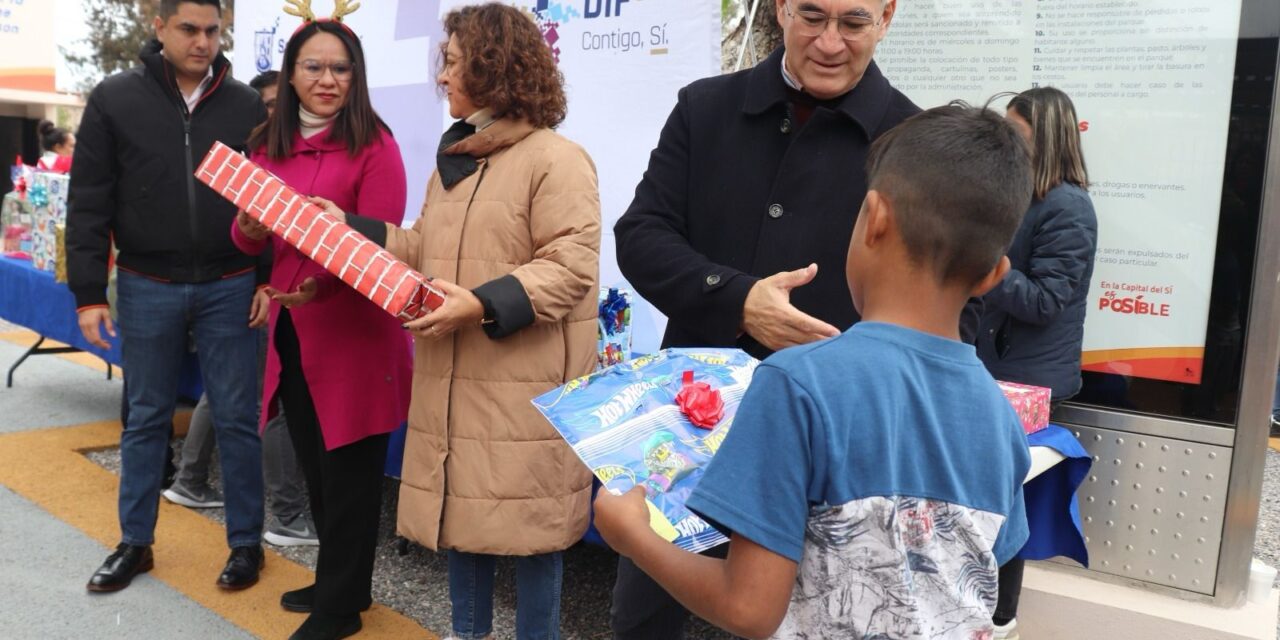 Estela Arriaga, Presidenta del DIF Municipal, y el Alcalde Enrique Galindo, fomentan la convivencia familiar en esta temporada decembrina