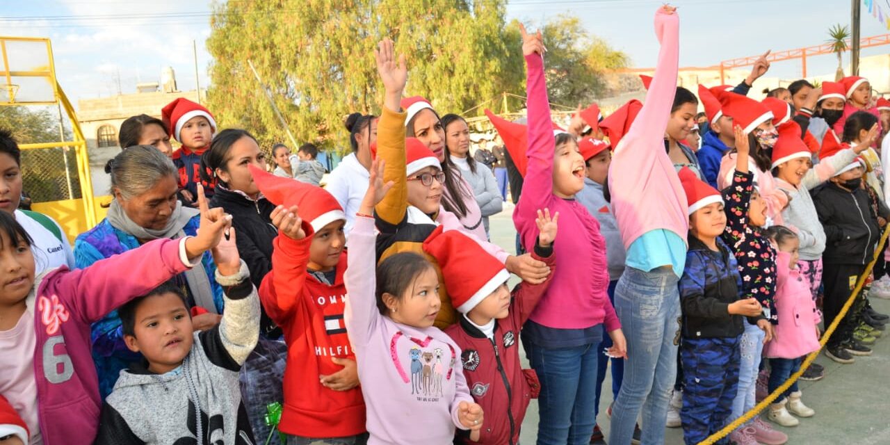 La Navidad en Soledad arribó a las comunidades de Palma de la Cruz y Cándido Navarro