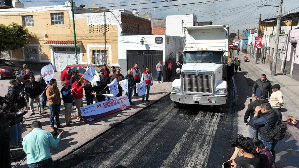 Gobierno de la Capital rehabilita simultáneamente 290 mil metros cuadrados de calles y avenidas en toda la ciudad