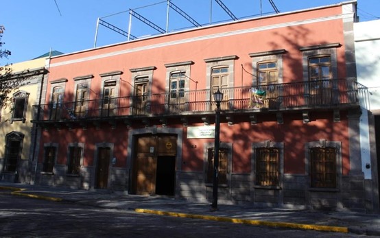 Gobierno fortalece atención y apoyo a las mujeres a través de WhatsApp