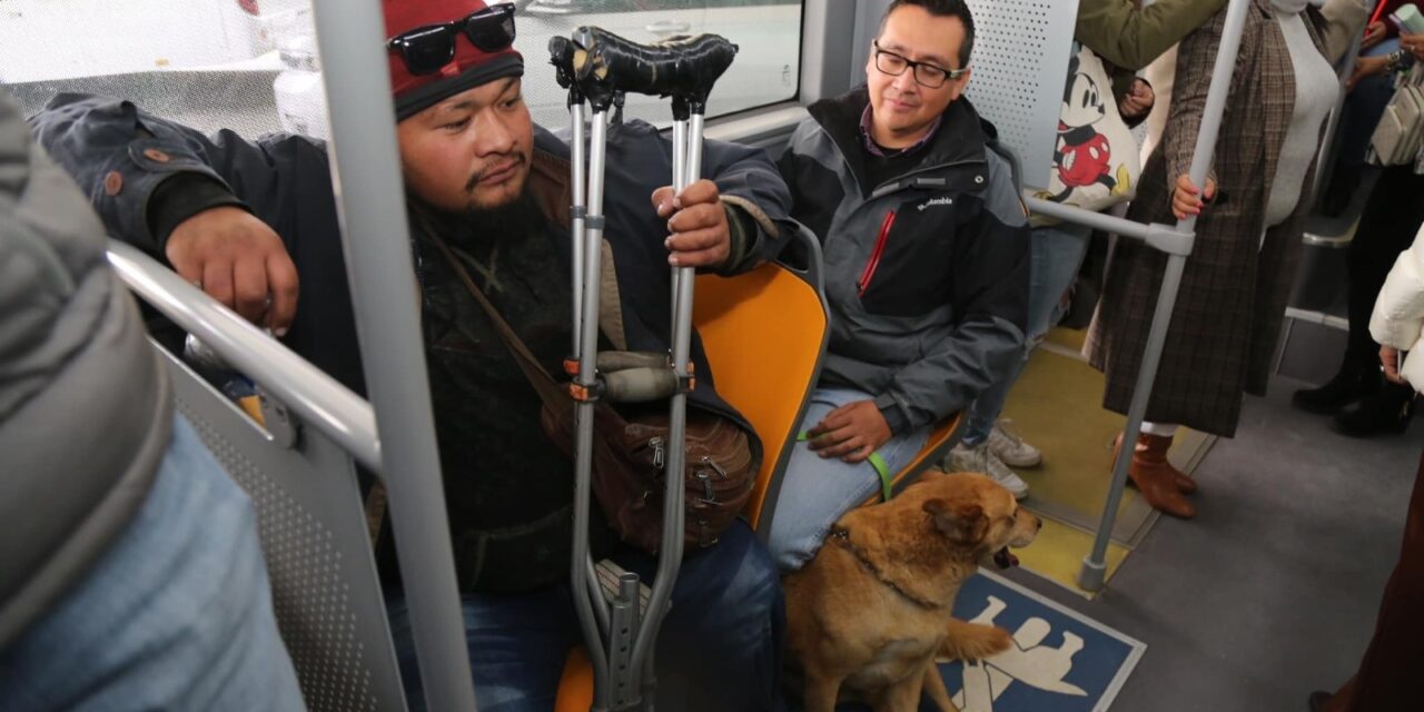 DIF brinda apoyo en transporte gratuito a personas con discapacidad