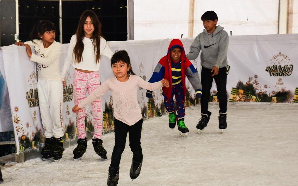 Últimos días para disfrutar de la pista de hielo en Soledad de GS