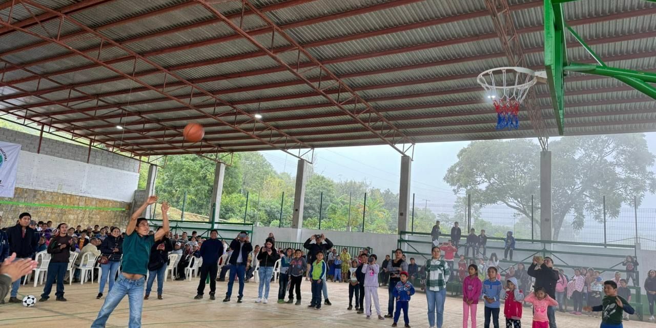 DIF estatal inaugura proyectos de apoyo comunitario en municipios