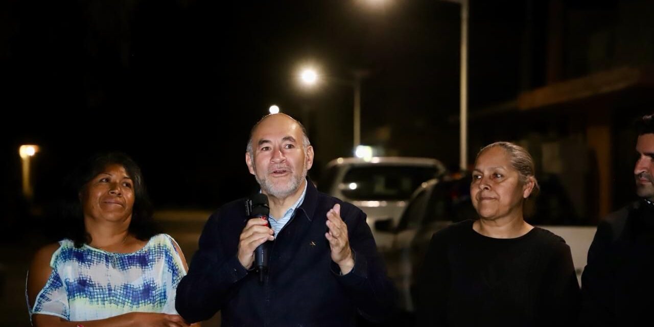 Este jueves, Alcalde Enrique Galindo entregó nuevo Alumbrado Táctico en la colonia Graneros, al norte de la Capital