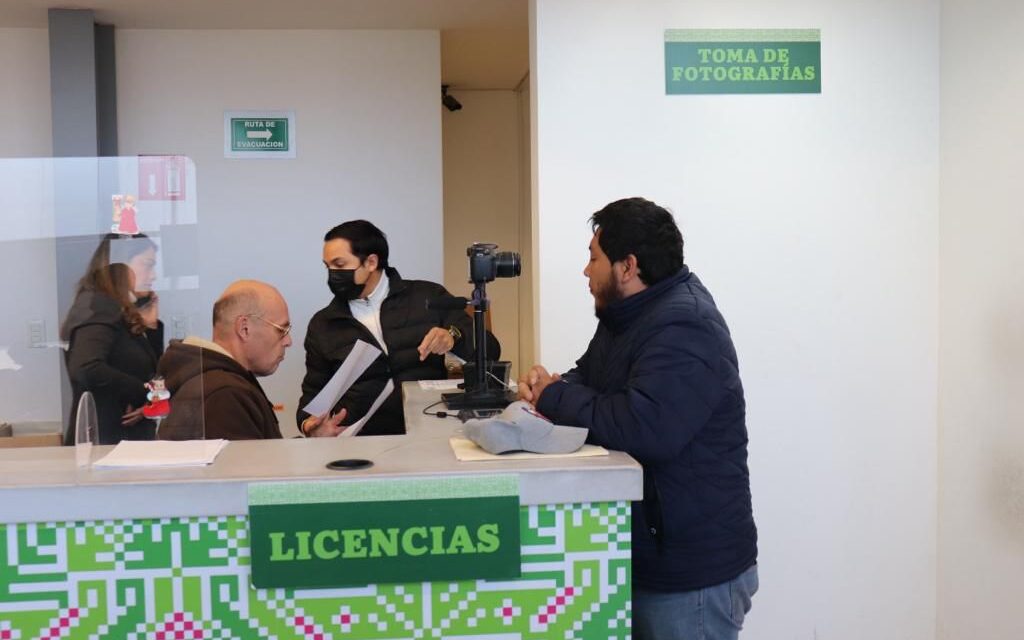 Gobierno mantiene licencia gratuita y permanente
