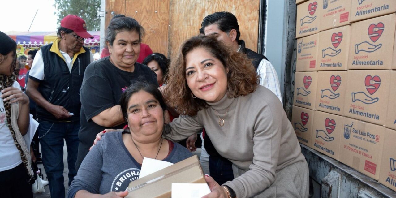 Gobierno de la Capital entrega beneficios a 2 mil 800 familias de SLP, con programas Despensa Nutricional y Abasto Social de Leche