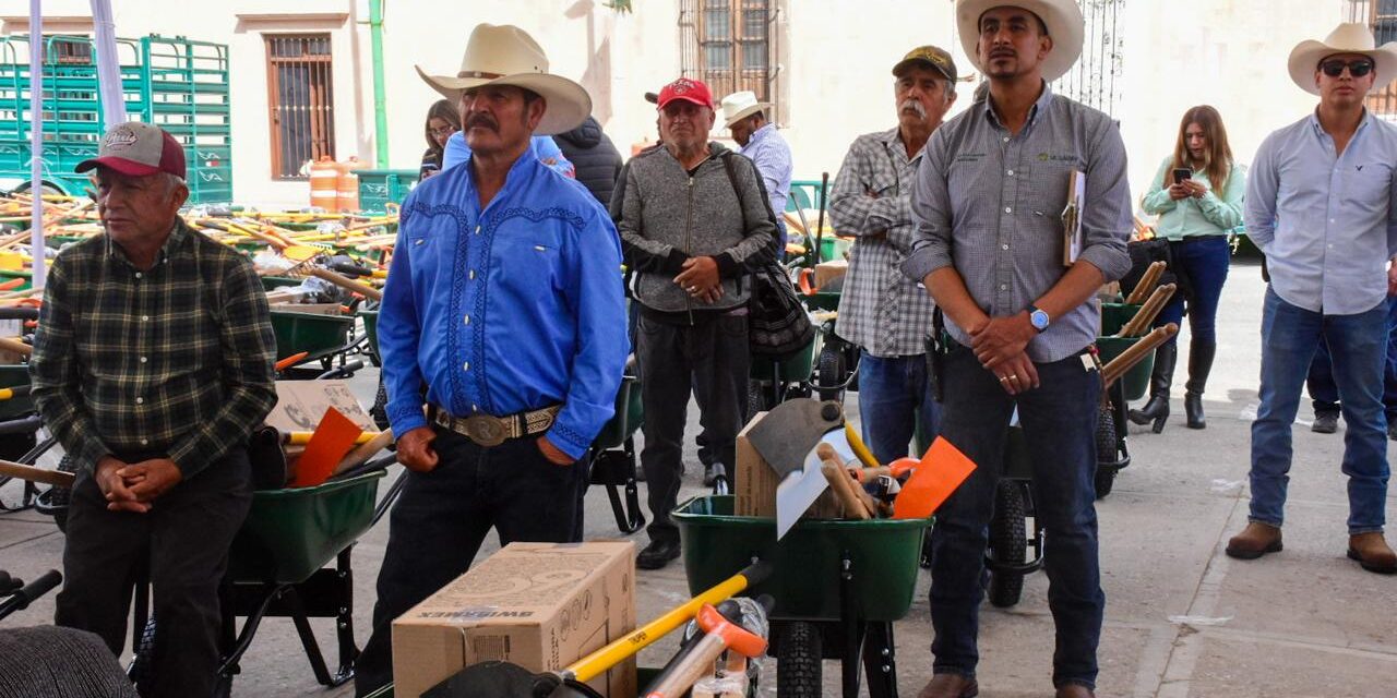 Productores rurales de Soledad reciben herramientas e implementos de trabajo