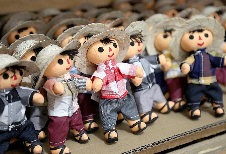 Llaman a fortalecer las políticas públicas que contribuyan al desarrollo económico y social de las artesanas y los artesanos de la entidad