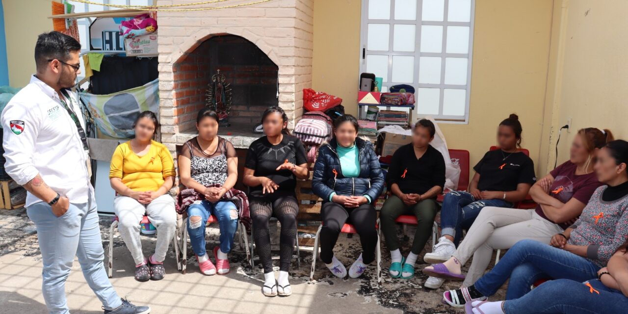 Gobierno previene violencia hacia las mujeres