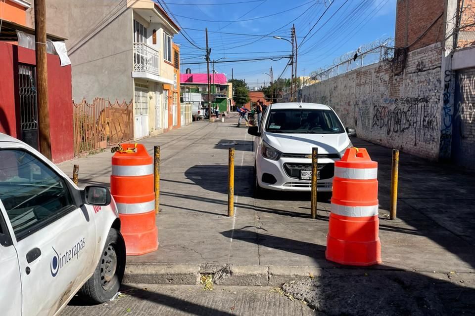 Se inician trabajos de reparación de colapsos en distintas calles de la ciudad; se solicita la comprensión de la población