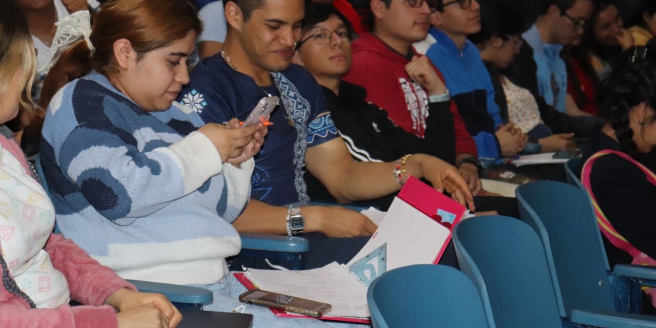 DIF Municipal inculca en jóvenes la importancia de la familia