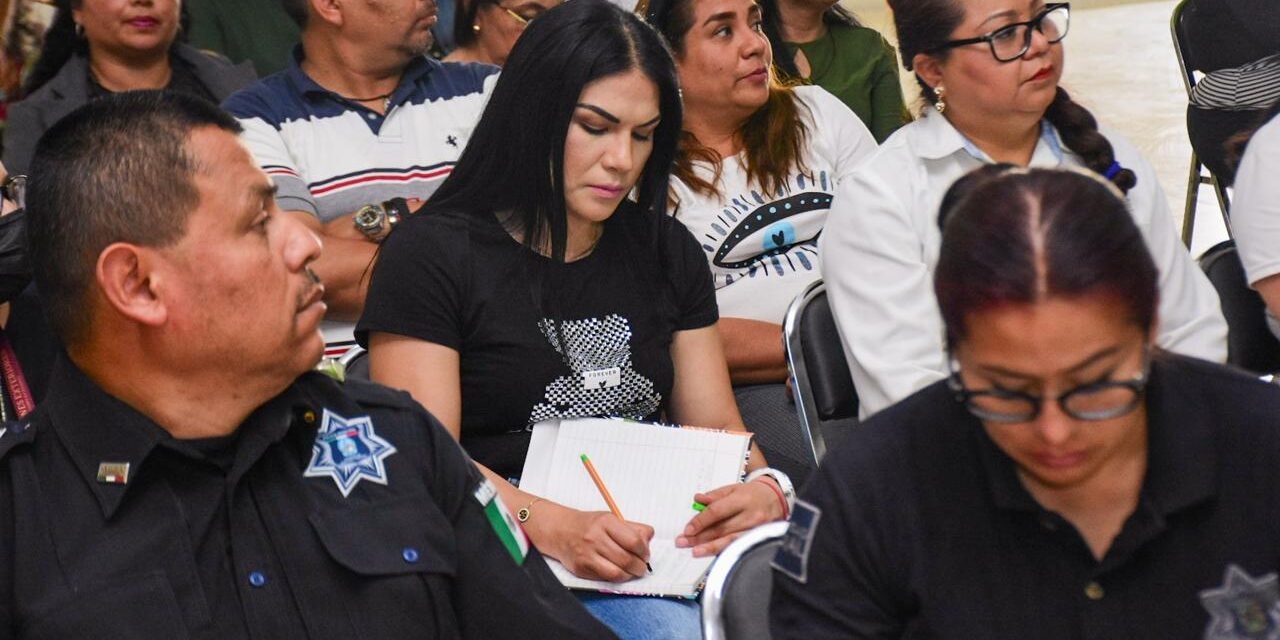Capacitan a funcionarios soledenses sobre cumplimiento de declaraciones patrimoniales