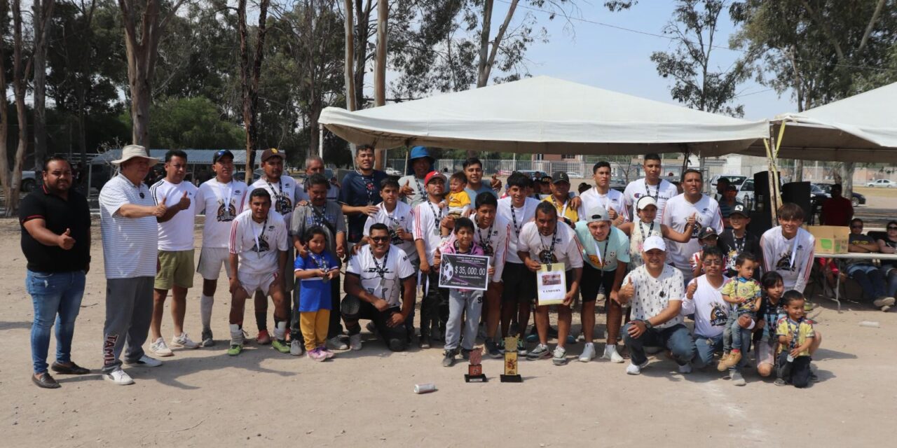 Se lleva a cabo la final del torneo Inter Delegaciones de fútbol delegación La Pila y Villa de Pozos