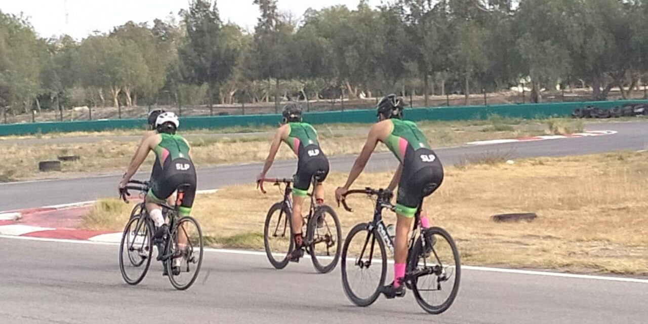San Luis Potosí recibe a atletas del país por macro regional de triatlón