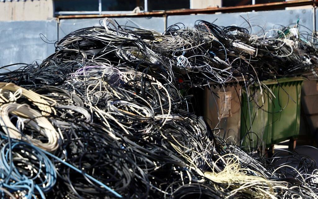 Mediante convenio con Izzi,  se retiran más de 20 toneladas de cables a la semana