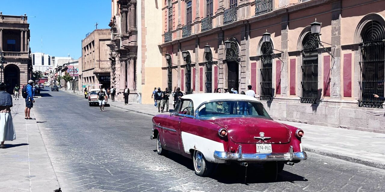 Policía Vial implementa cierres viales en Centro Histórico por grabaciones de la serie “Las Muertas”