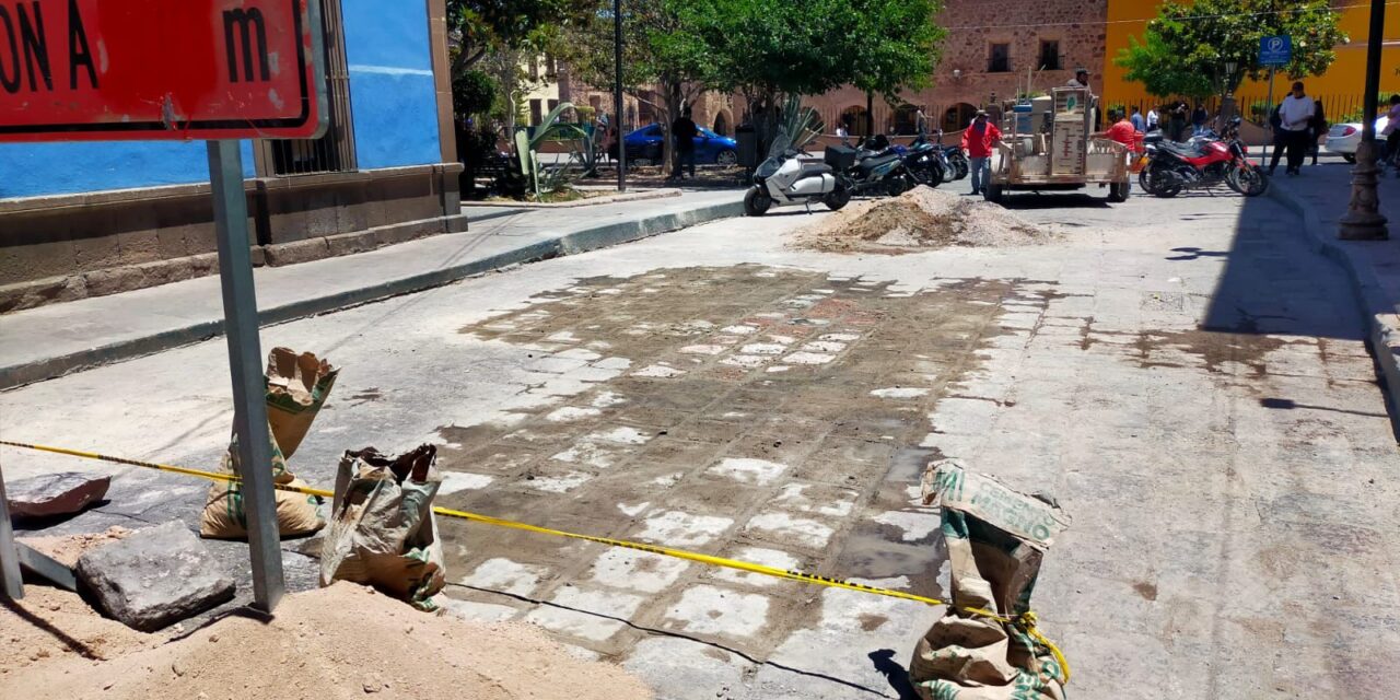 Termina reposición de adoquines en calle Melchor Ocampo, en el Centro Histórico