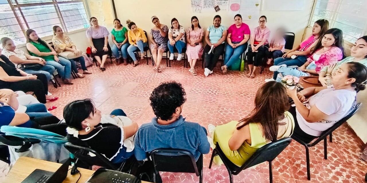 Docentes se capacitan para facilitar resolución de conflictos en el ámbito escolar