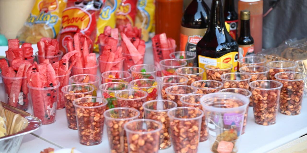 Corredores comerciales en la Feria Nacional de la Enchilada, un éxito