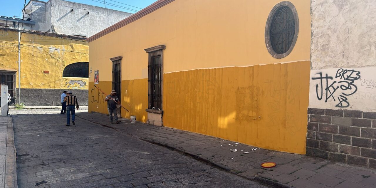 Se intensifican labores de limpieza y mantenimiento en el primer cuadro de la ciudad