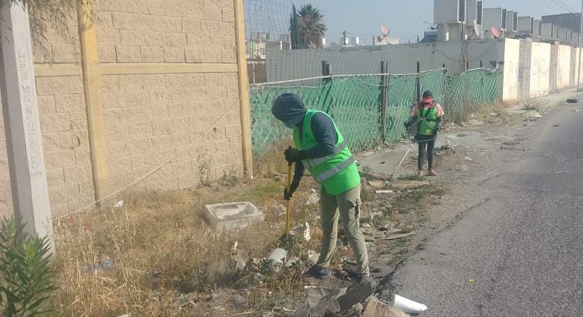 Coordinan acciones preventivas y de limpieza en vía pública