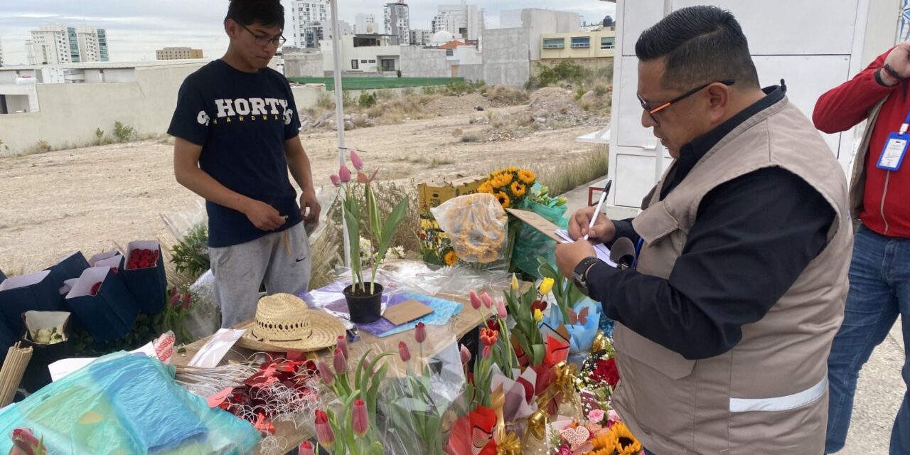 Se mantiene padrón de 82 comerciantes en vía pública por el 10 de mayo