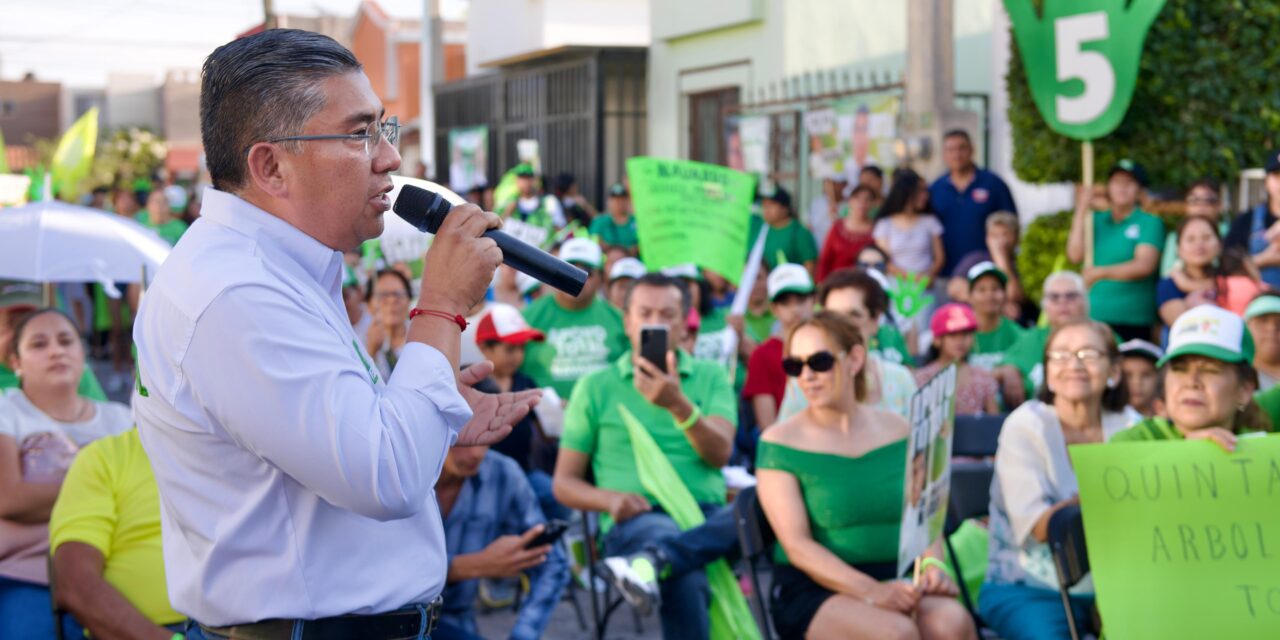 Juan Manuel Navarro construirá puente peatonal de Quintas de la Hacienda
