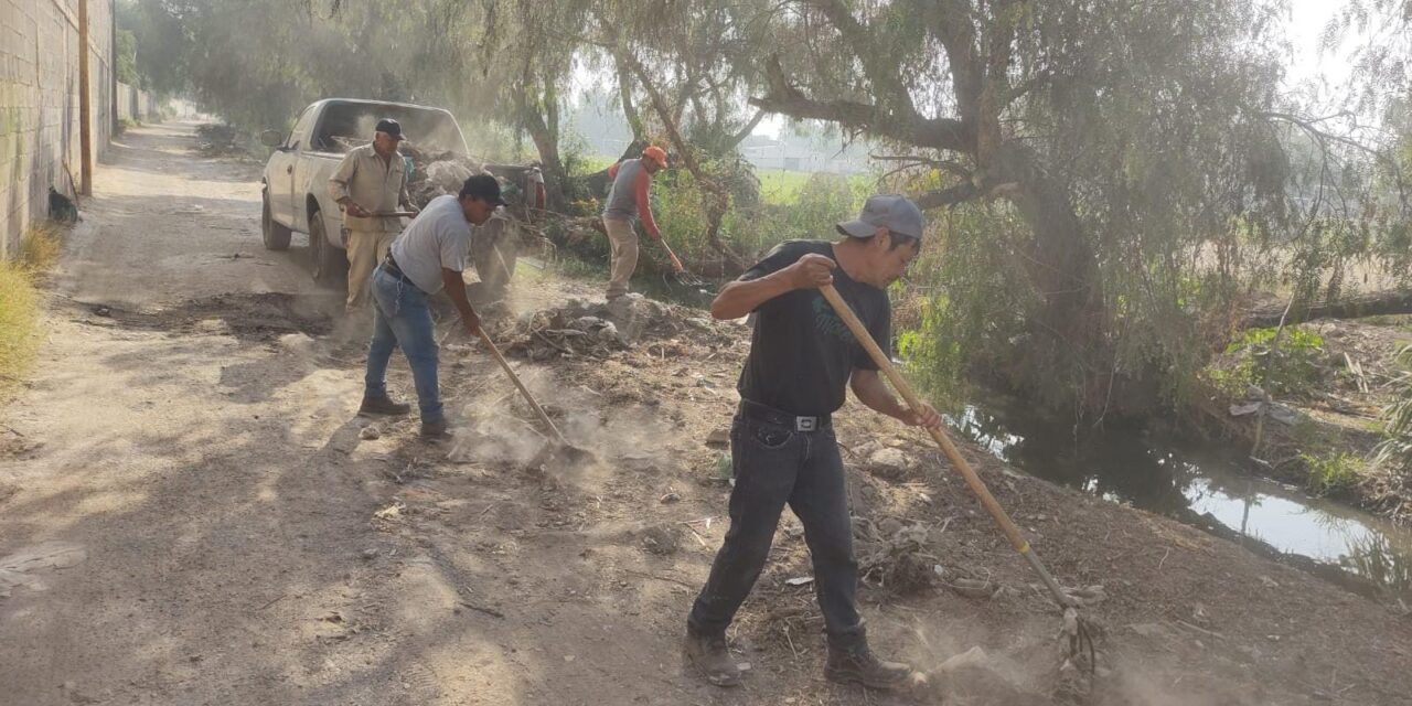 Implementan limpieza en canales de riego para beneficiar a agricultores