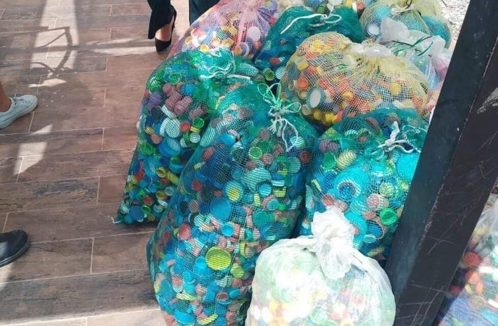 Soledad de GS coadyuva a tratamientos de cáncer con recolección de tapas plásticas; invitan a donación