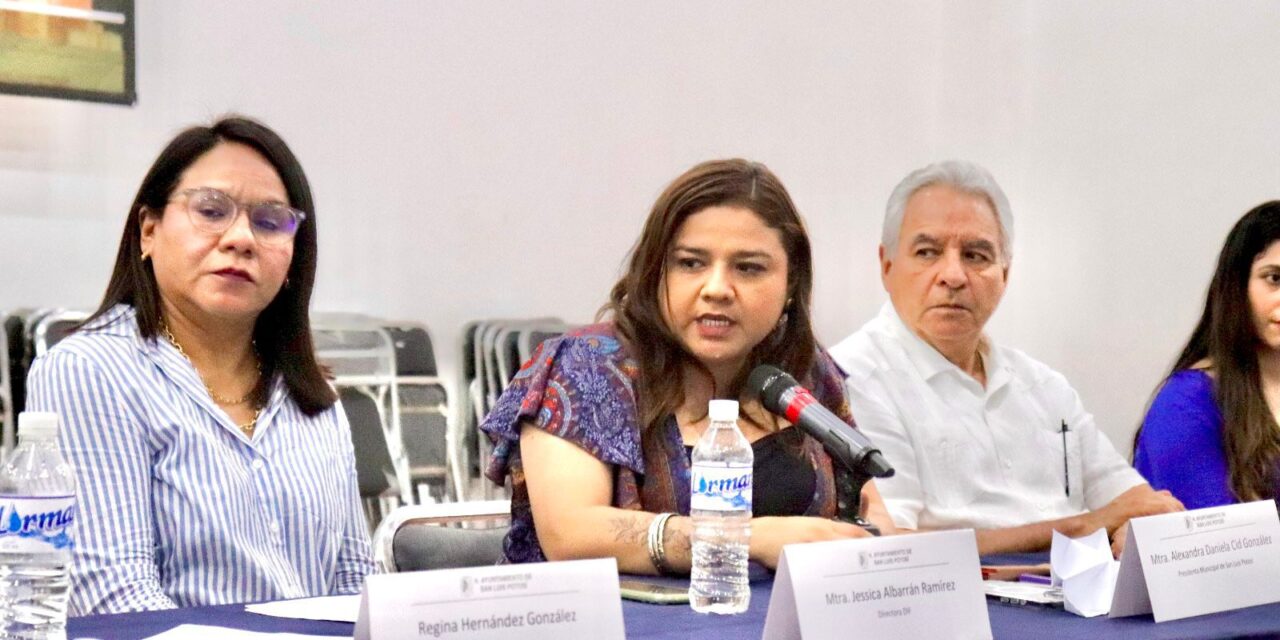Presentan protocolo de atención a niñas, niños y adolescentes