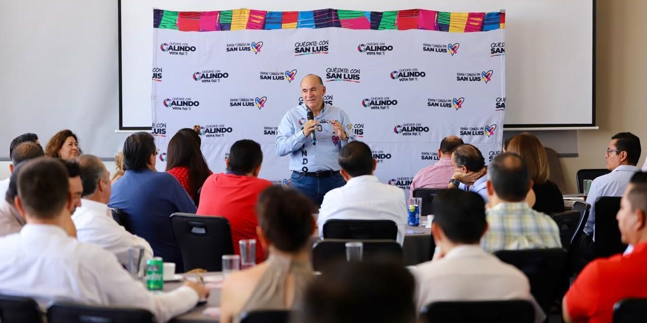 Sociedad civil organizada, vital para un buen ejercicio de la función pública: Enrique Galindo