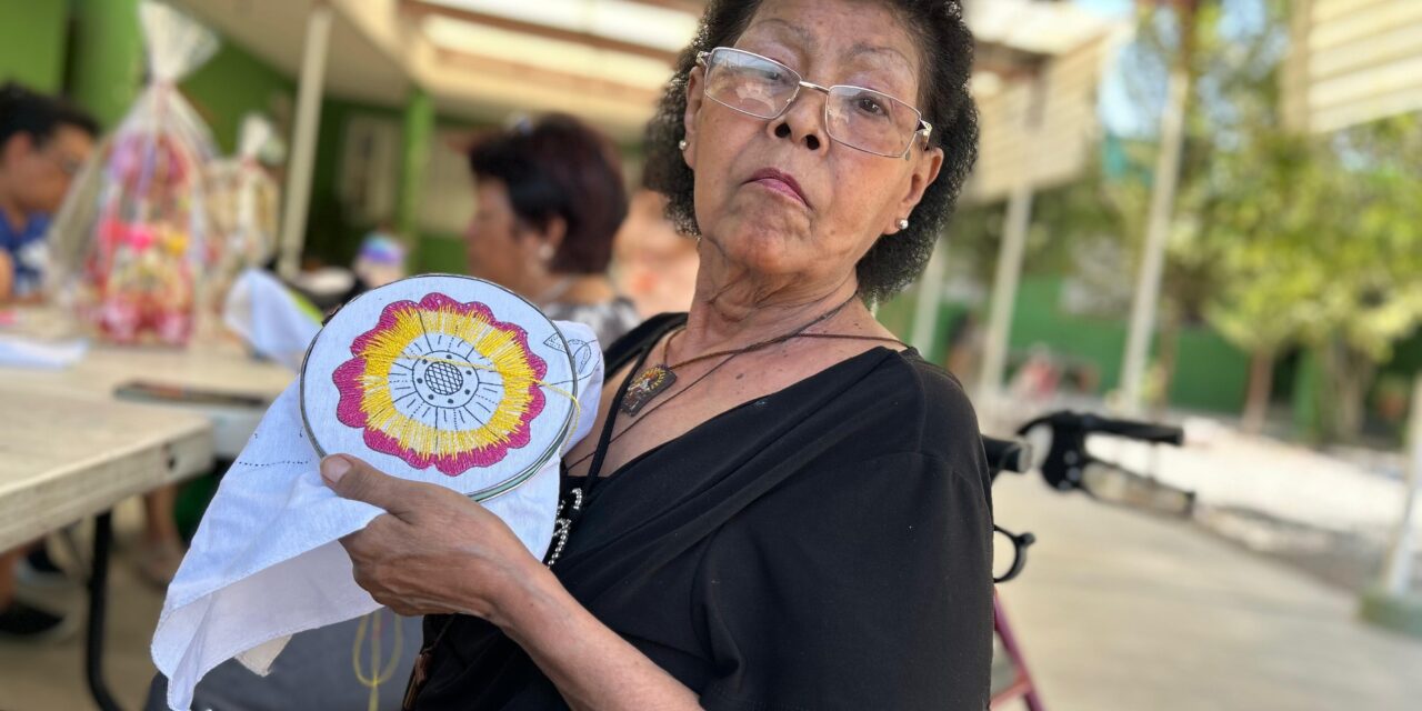 En 25 clubes, adultos mayores soledenses aprenden oficios y se desarrollan