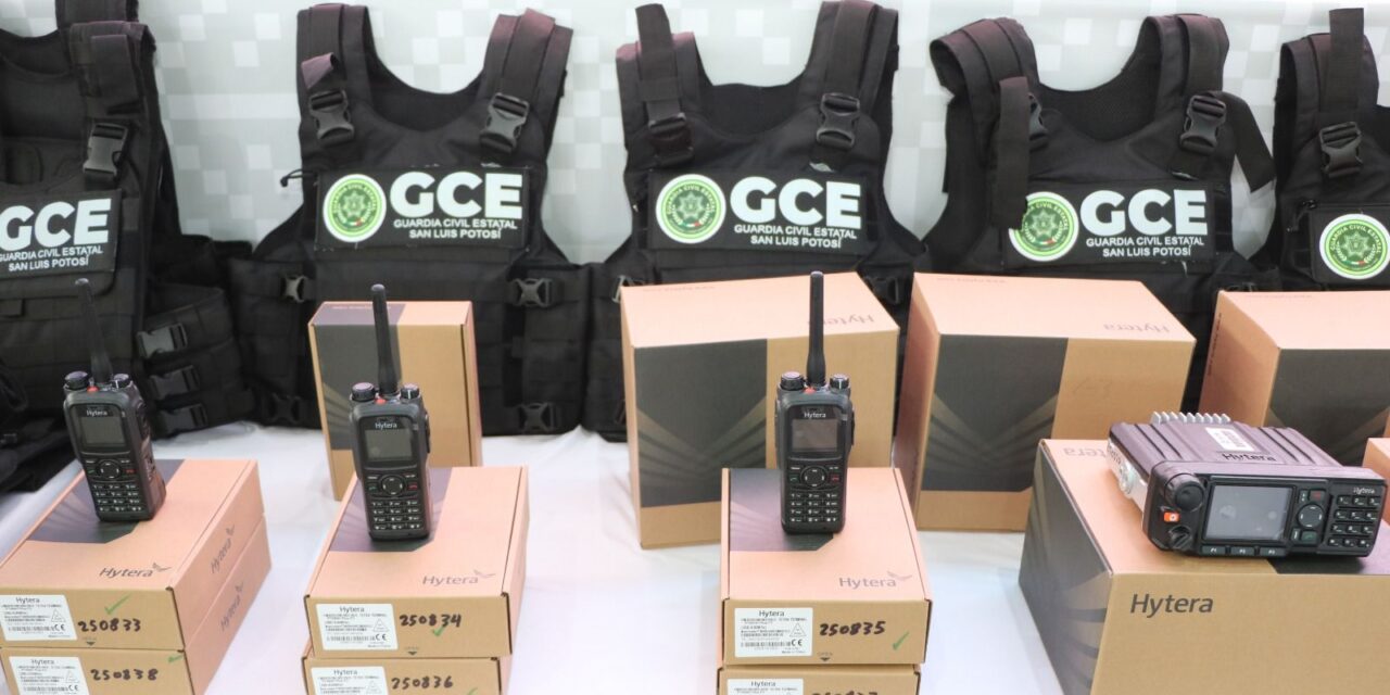 Entregan equipamiento a la Guardia Civil Estatal