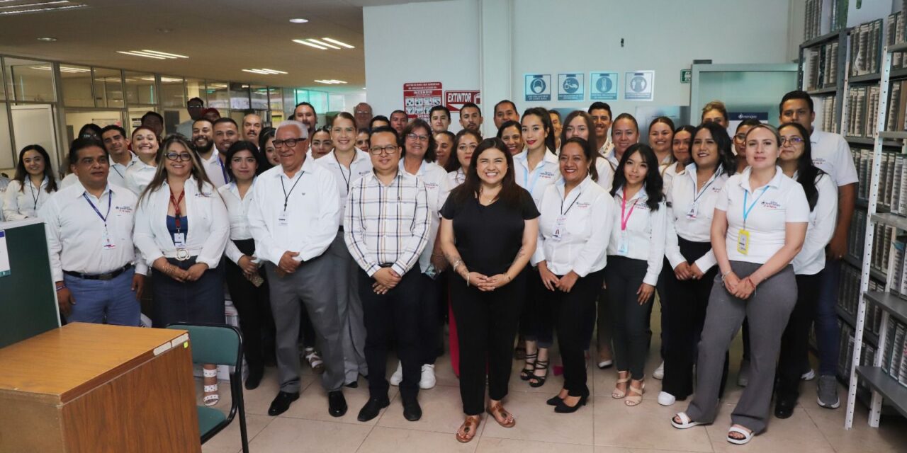 Reconoce la alcaldesa Daniela Cid González el trabajo y compromiso del Nuevo Interapas durante la crisis hídrica.
