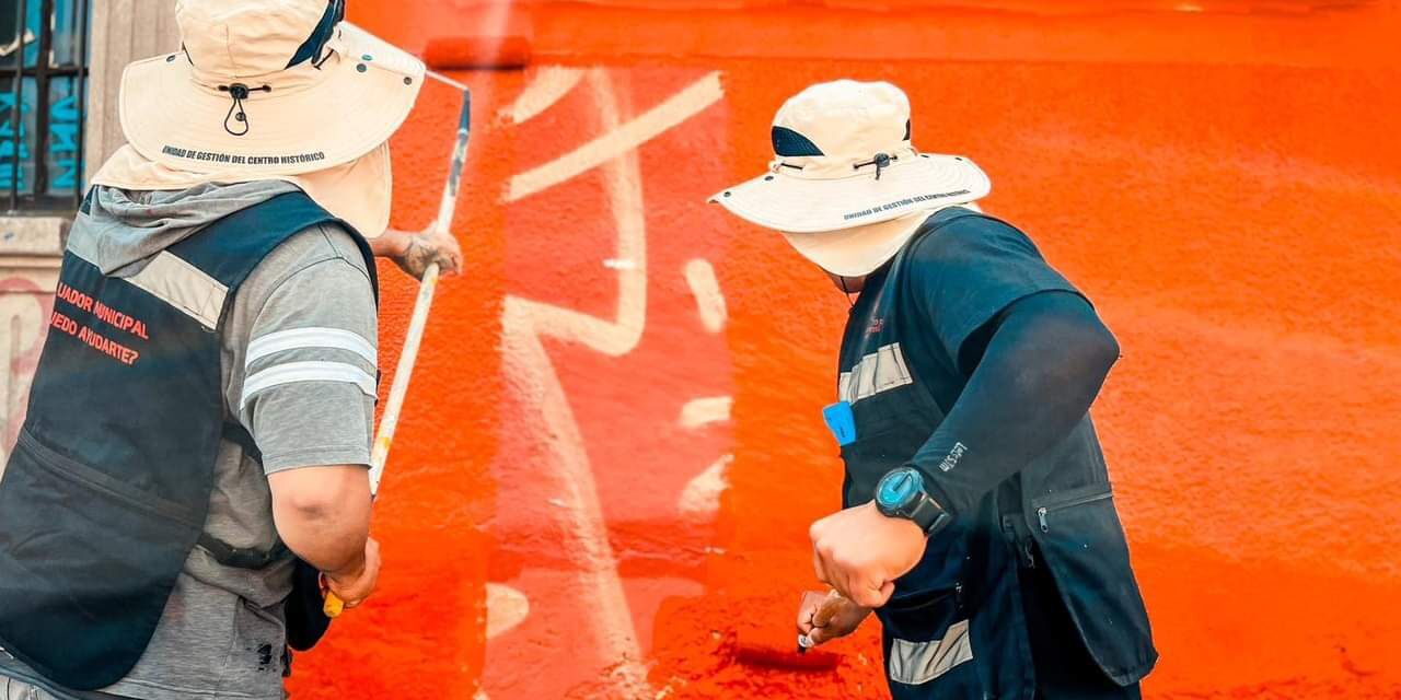 Gobierno de la Capital retira más de 3 mil 600 metros cuadrados de grafiti en el Centro Histórico