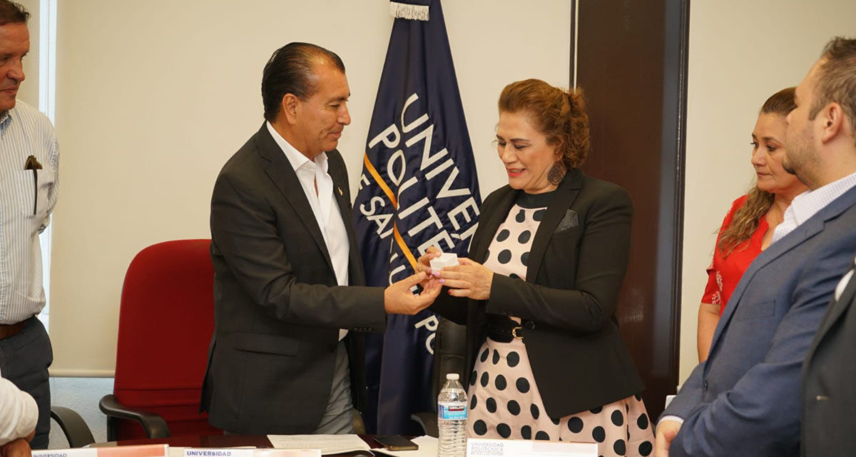 Rinde protesta rectora de la Universidad Politécnica de SLP